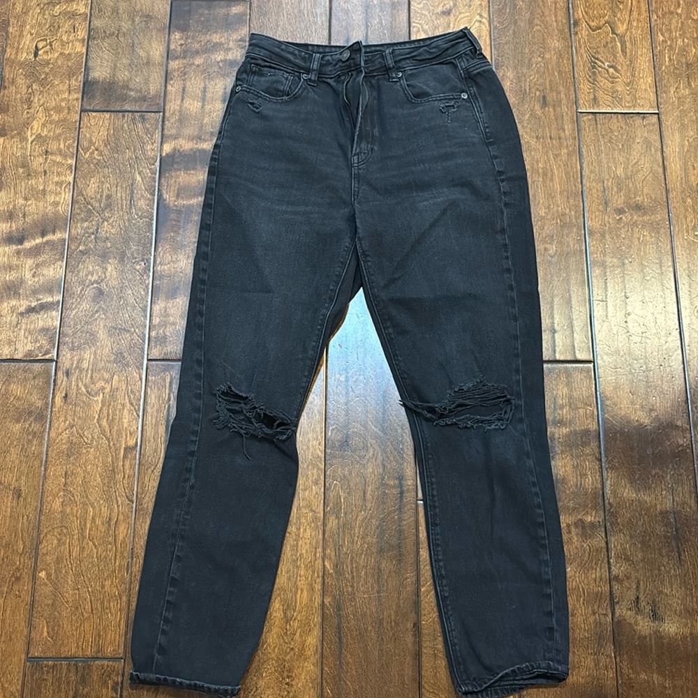American Eagle Mom Jeans